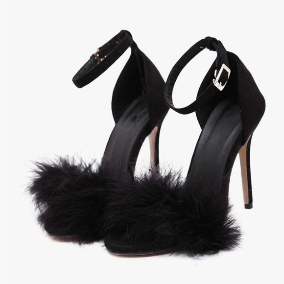 Chic Black Feathered Stiletto Heels - Picture 1 of 5